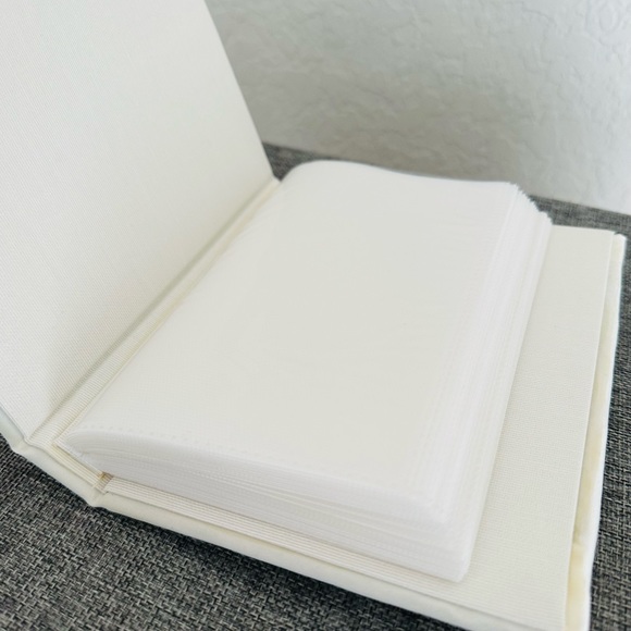 Amour Wedding Photo Album Ivory Satin Memories Book - Picture 4 of 6